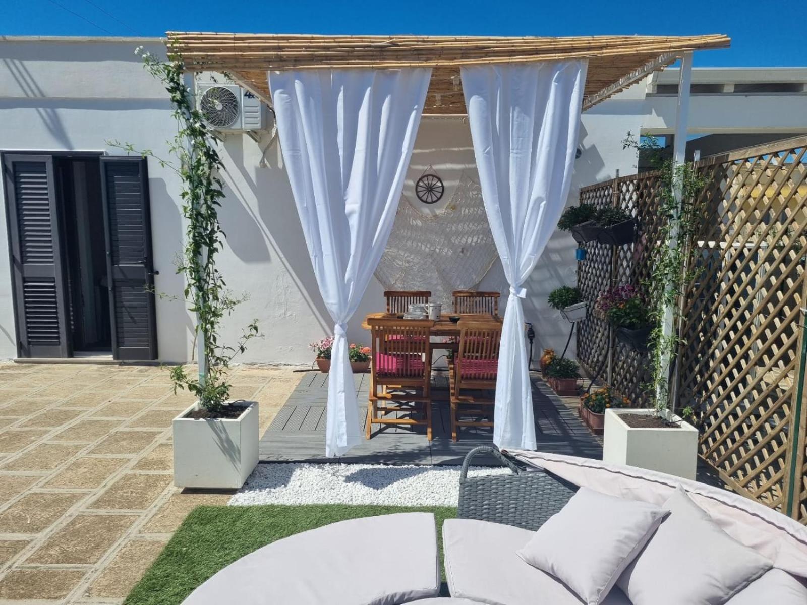 La Terrazza Di Zoe - Castromediano Villa Cavallino di Lecce Eksteriør billede